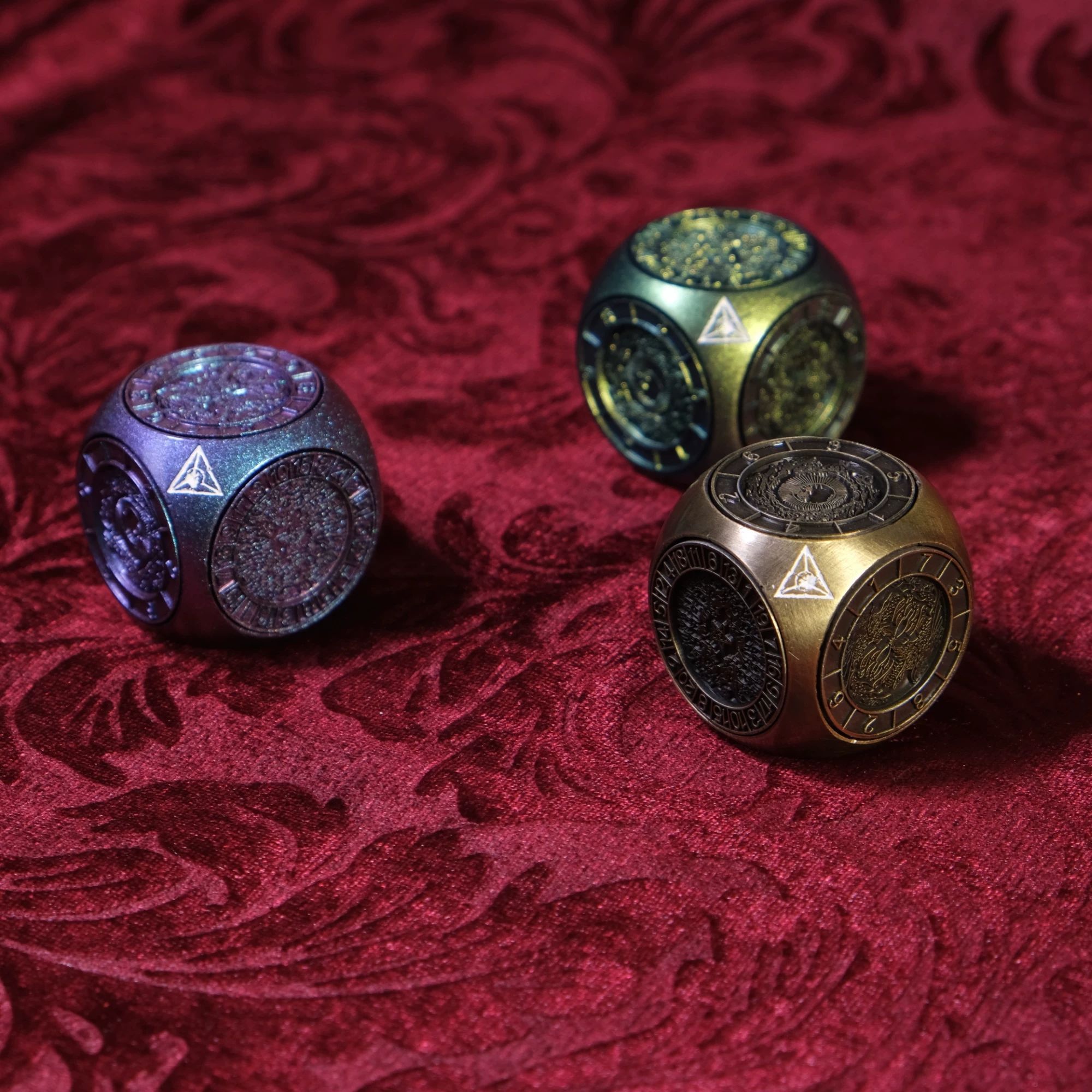 Juego de dados metálicos de 6  - Vintage Collectible Board Games reseña y precio