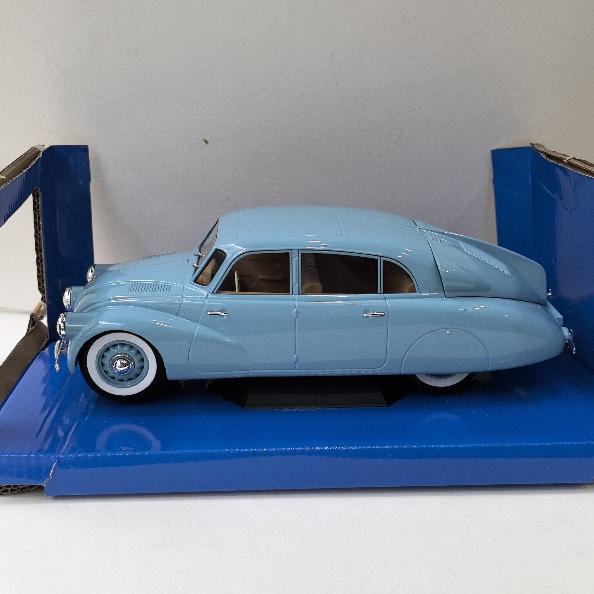 Modelo de Auto de Aleación V7, - Vintage Collectibles reseña y precio